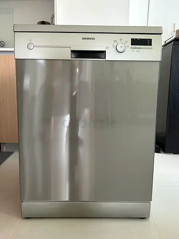 SIEMENS Dishwasher Silver N25D800GC * NEW CONDITION *