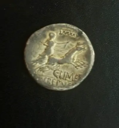 عملة رومانية فضية أصلية (ديناريوس) - حالة نادرة
Ancient Roman Silver Denarius - Authentic