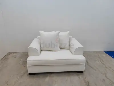 The One Brand white color single seat for sale