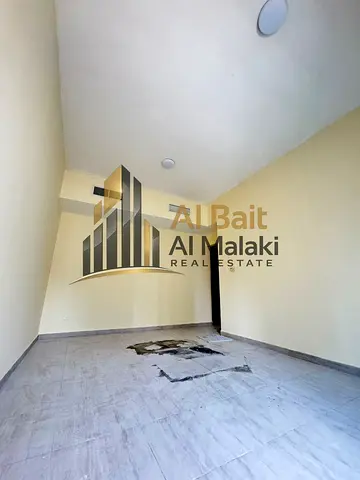 شقة غرفتين وصالة للإيجار في الشارقة – بلكونة + 2 حمام + جاهزة للسكن فورًا