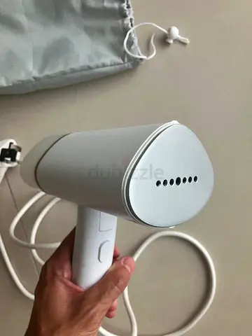 Philips 300 Series Compact Steam Iron, STH3020  .