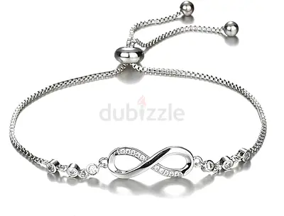 Elegant Silver Infinity Bracelet – Adjustable Crystal Bracelet for Women 🤍