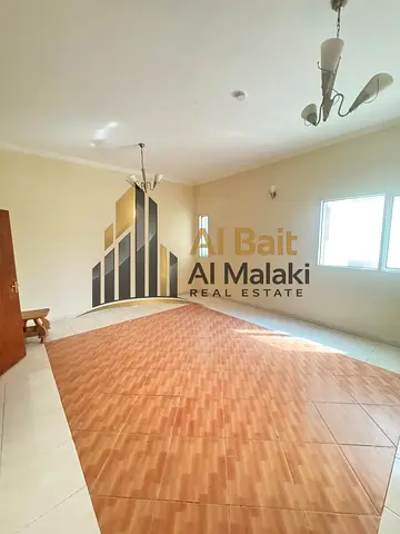 غرفتين وصاله في القاسميه الند مع باركن وتكيف على المالك