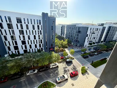 Luxurious || Specious || Ready to Move