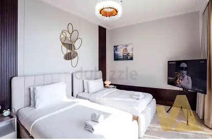 Bed space downtown Burj Khalifa view female only