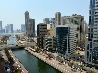 شقة غرفتين ماستر + بلكونة | إطلالة بحر مباشرة | باركن | المجاز 3