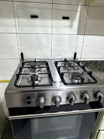 🚨48 hours offer due to travelStainless Steel Gas Cooker with 4 Burners
