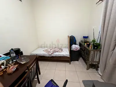 Looking for keralite flatmate in production city. 4 person in 1bhk.