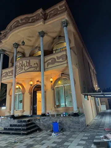 فيلا للإيجار بالمويهات عجمان 4 غرف موقع مميز قرب شارع الشيخ عمار