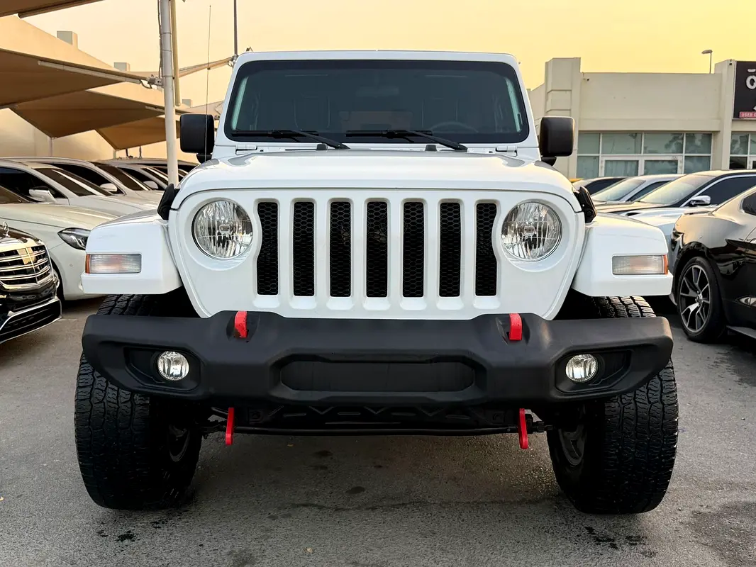 Jeep Wrangler 2019 — photo 1 of 20