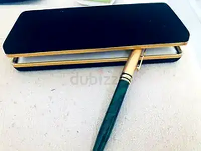 Vintage green marbled pen with presentation case
