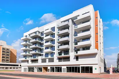 Spacious 2 BR Flat