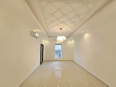 5-bedroom villa with master suite, living room, and maid's room - Annual rent - Family accommodation - Split air conditioning - Regular maintenance