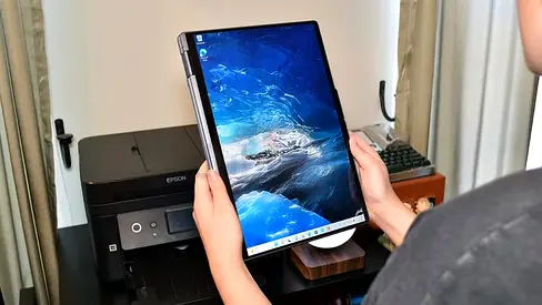 Lenovo Yoga 7i (2023) 4k Touch X360 - Core i7/16gb/512gb