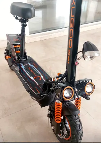 KUGOO - Electric Scooter - E10 - Brand New