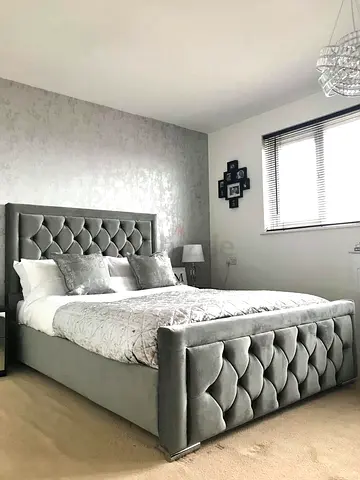 King Size Brand New Fully Custom Made Bedframe,Hydraulic Storage Can be Installed