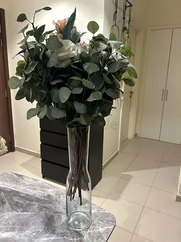 Artificial eucalyptus and rose bouquet - ready-made centerpiece with clear borosilicate vase