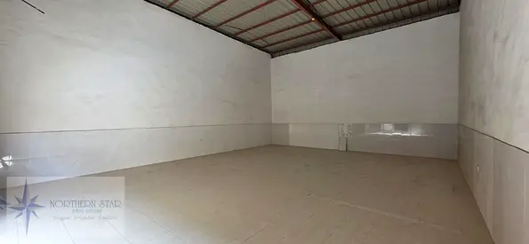 1000 Sq Ft Warehouse in Old Sajaa Area