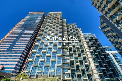 Vacant | Canal View | High Floor Unit