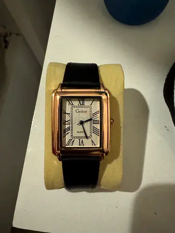 Quartz vintage watch