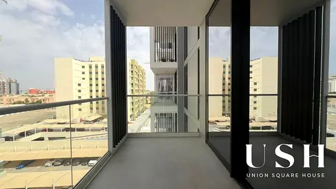 Stylish 1BR| Close to Entry & Exit | Negotiable