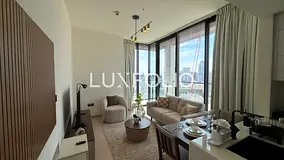 Upgraded | 12 Cheque Option | Ready To Move