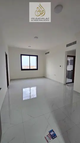 العالية علي الشارع الرئيسي قريب جدا من شارع الشيخ محمد بن زايد - اول ساكن غرفتين وصالة 2 حمام مع بلكونة - مساحات واسعة تشطيبات ممتازة - 43 ألف