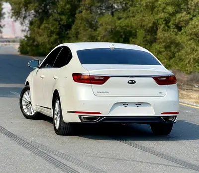 2019 KIA CADENZA 照片 4