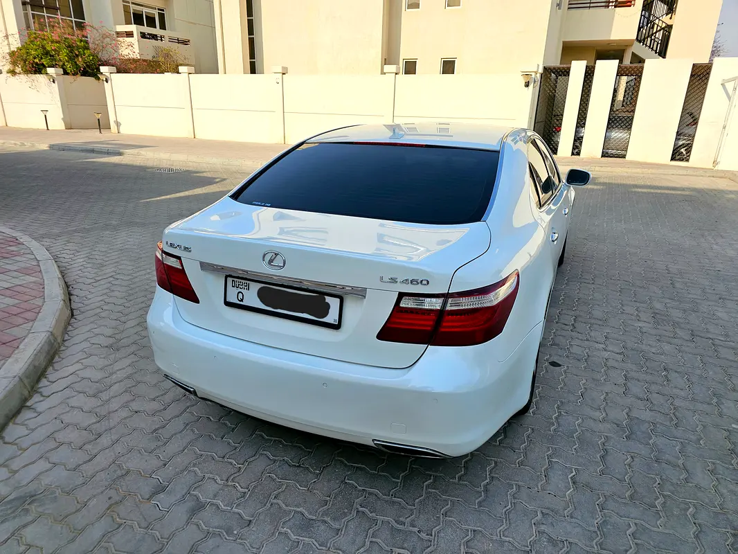 Lexus LS-Series 2007 — photo 1 of 7