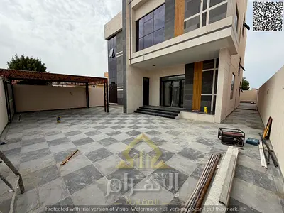 فرصة سكنية واستثمارية | تملك فيلا فاخرة بالروضة 1 عجمان | 6 غرف ماستر 5000 قدم | بسعر تنافسي