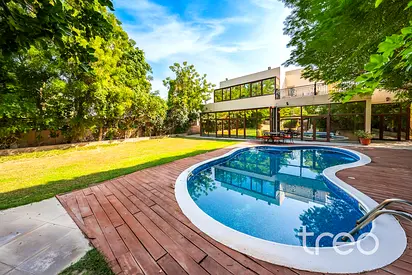 Under Market Price | Extended | Pool