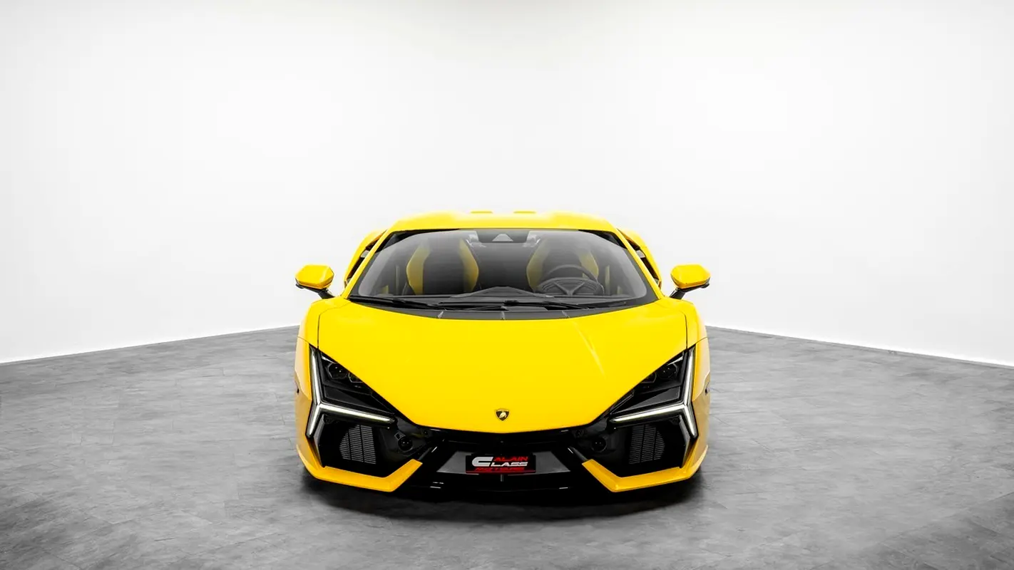 Lamborghini Revuelto 2024