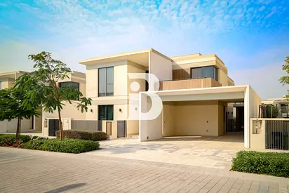 Exceptional | Prime Location Near Lagoon