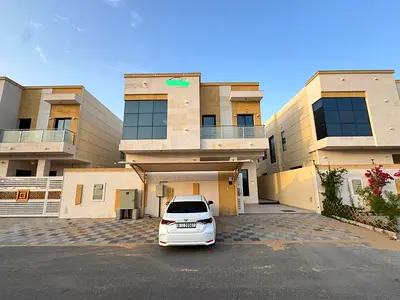 فيلا 5 غرف ماستر + صالتين + مجلس | خلف الحديقة وقريب المسجد | الياسمين عجمان | 130,000 على 4 دفعات