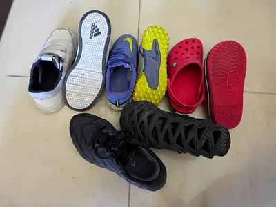 Assorted shoes bundle