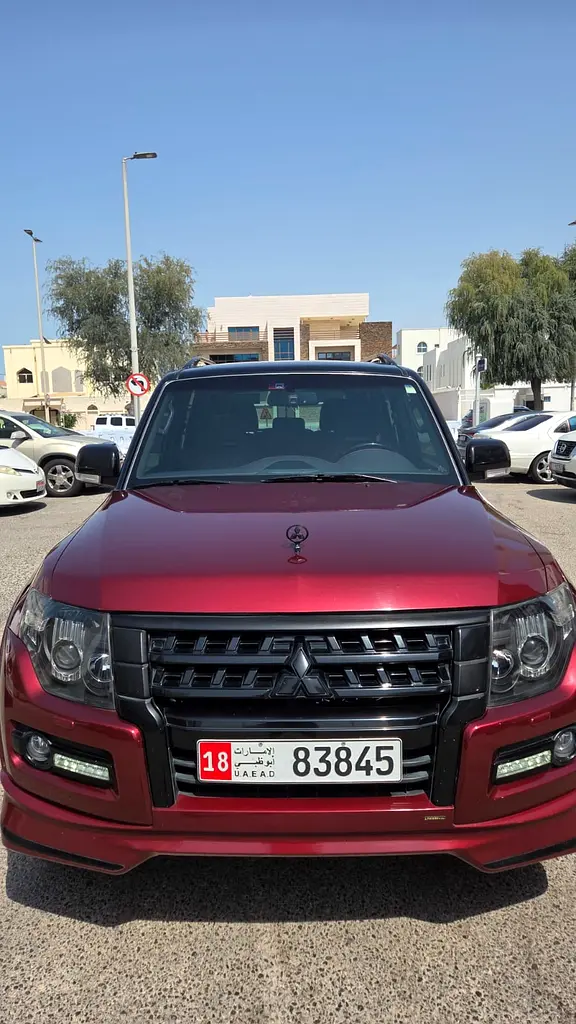 Mitsubishi Pajero 2020 — photo 1 of 16