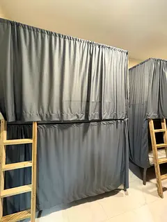 Bed Space available In Satwa