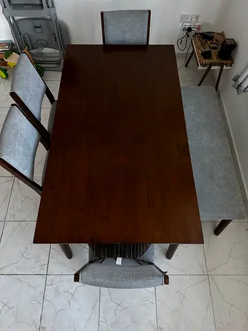 Evon Dining Table set from Home Centre for sale