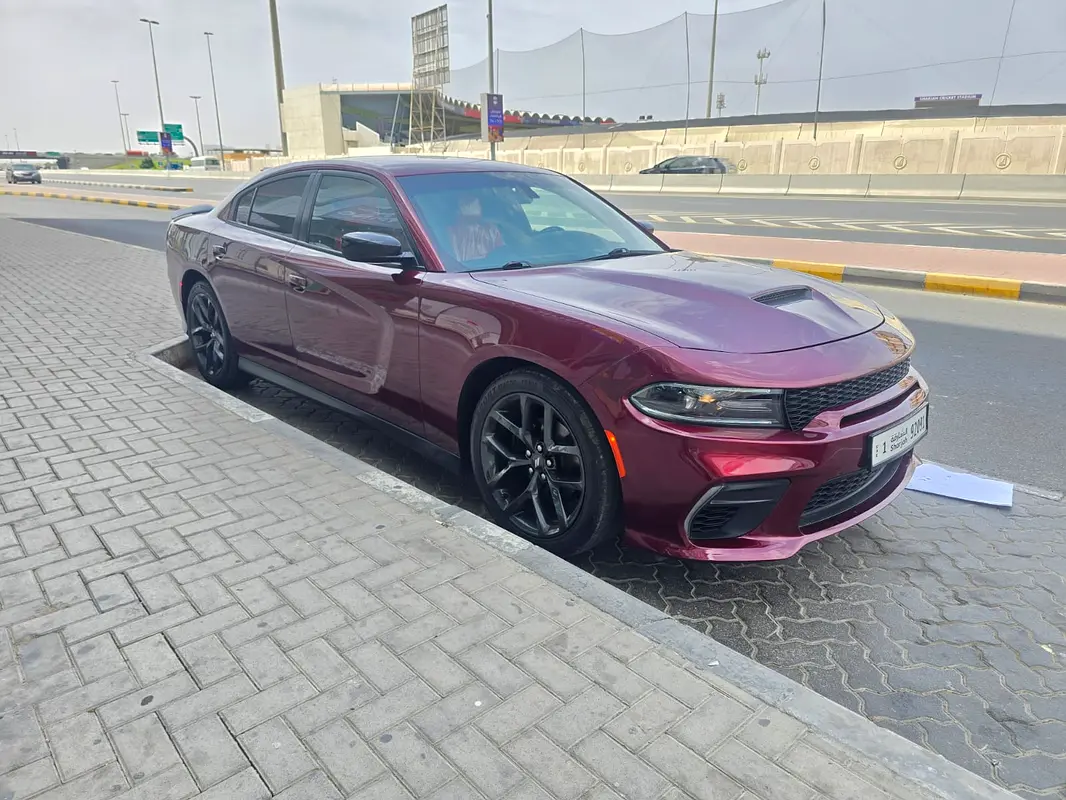 Dodge Charger 2020 — photo 1 of 20
