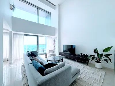 Furnished 3 Bed Duplex | Balcony | Upgraded