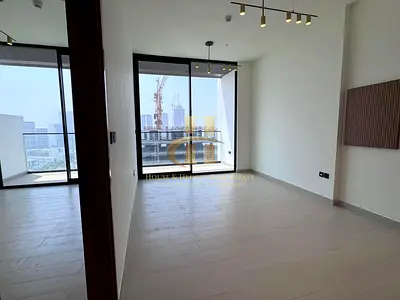 Pool view | Fully fitted kitchen | Ready to move