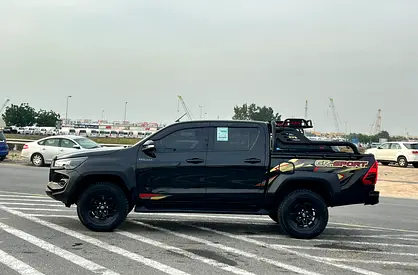 2021 Toyota HILUX photo 4