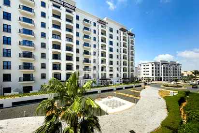 Fully Furnished | Ready to Move | Great Amenities