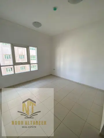 شقة لايجار السنوي غرفة ماستر و صالة و حمامين