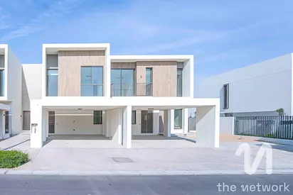 Green Belt | Near Pool and Park| 3 Beds