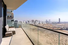 Corner Unit | Great Views | Closed Kitchen