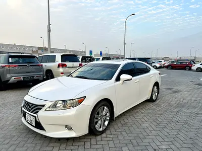Lexus ES 250 Platinum 2013 - GCC Specs