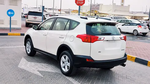 2014 Toyota RAV 4 — миниатюра 8