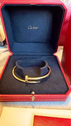 Cartier clou