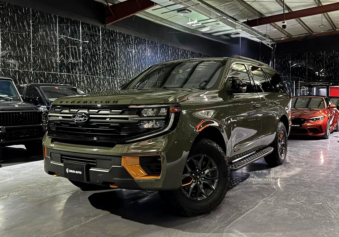 Ford Expedition 2025 — photo 1 of 20